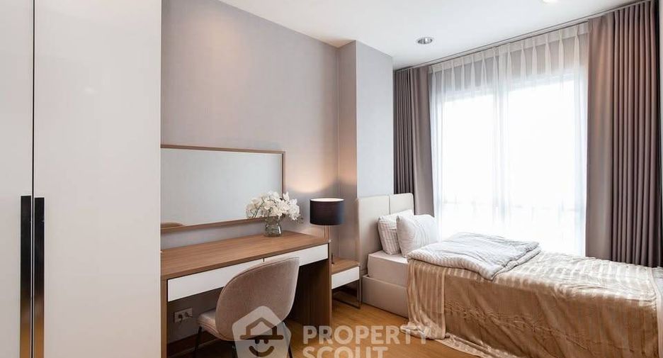 For rent 2 bedrooms condo in Phaya Thai, Bangkok