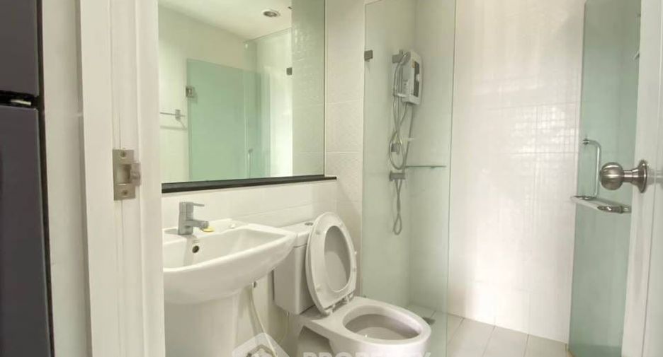 Wohnung zur Miete mit 2 Zimmer in Bang Sue, Bangkok
