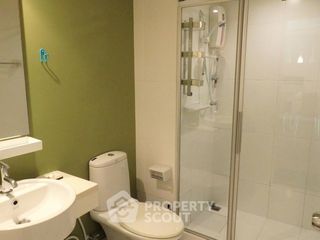 For rent 2 ベッドルーム condo in Phra Khanong, Bangkok