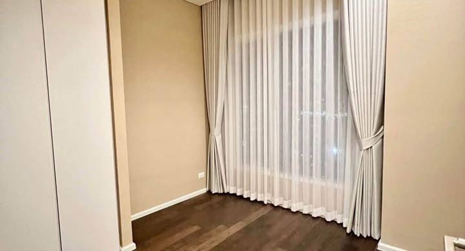 For rent 2 bedrooms condo in Chatuchak, Bangkok