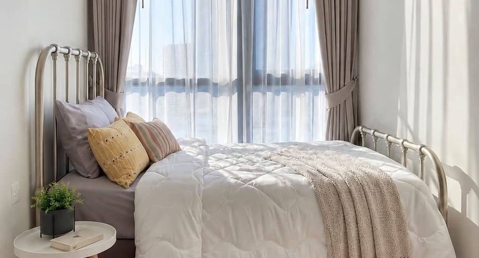 For rent 2 bedrooms condo in Khlong Toei, Bangkok