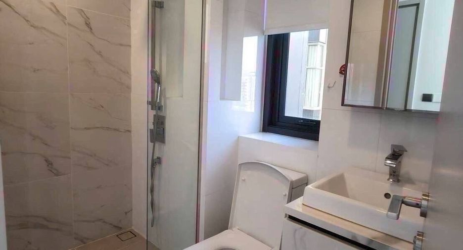 À louer 1 chambre condo à Phra Khanong, Bangkok