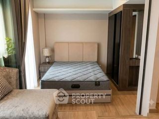 For rent 2 bedrooms condo in Huai Khwang, Bangkok