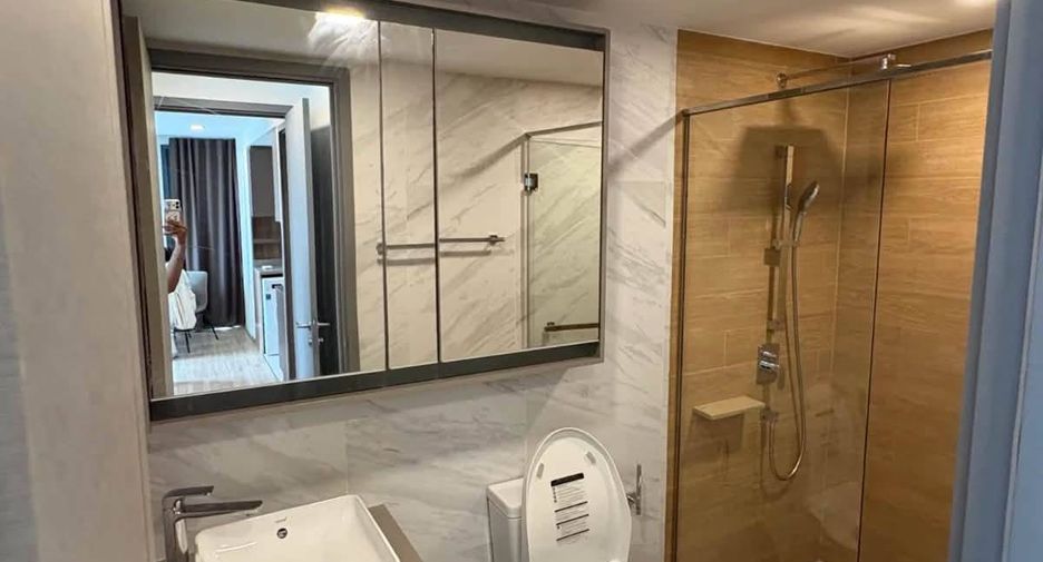 Wohnung zur Miete mit 2 Zimmer in Watthana, Bangkok