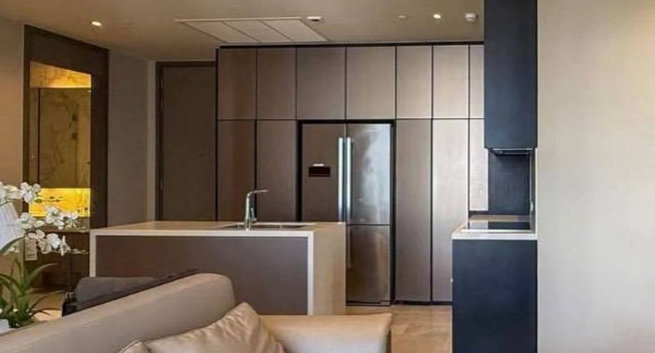 For rent 2 bedrooms condo in Khlong Toei, Bangkok