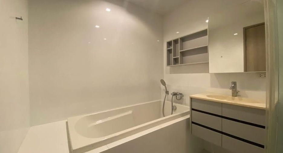 À louer 1 chambre condo à Watthana, Bangkok
