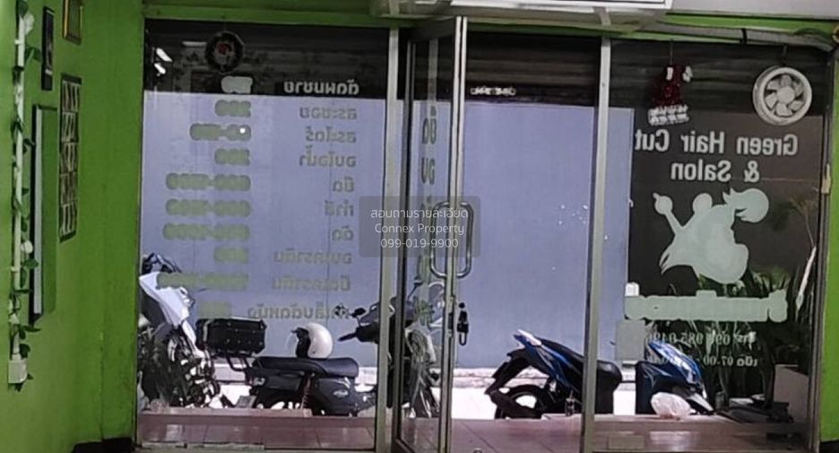 For rent 4 bedrooms retail Space in Bang Kapi, Bangkok