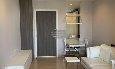 Wohnung zur Miete mit 1 Zimmer in Khlong San, Bangkok