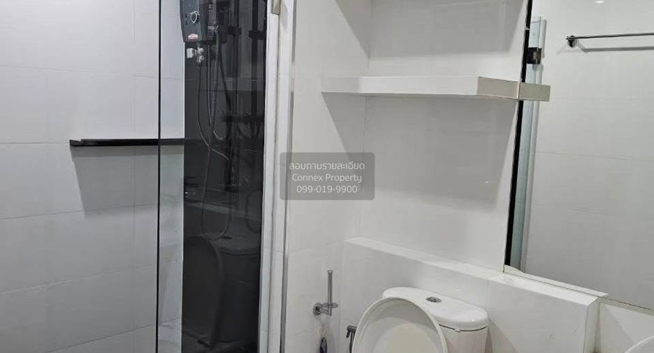 For rent 3 bedrooms townhouse in Pak Kret, Nonthaburi