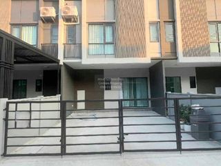 Аренда 3 спальни таунхаус в Khlong Luang, Патумтани