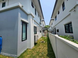 À louer 3 chambres maison à Bang Bo, Samut Prakan