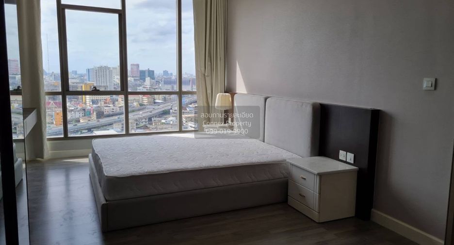 For rent 2 bedrooms condo in Bang Rak, Bangkok