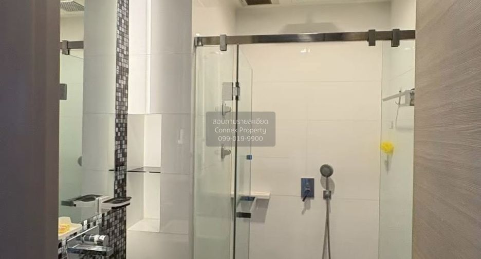 For rent 2 bedrooms condo in Bang Rak, Bangkok