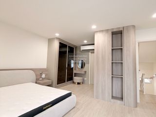 For rent 3 bedrooms townhouse in Saphan Sung, Bangkok