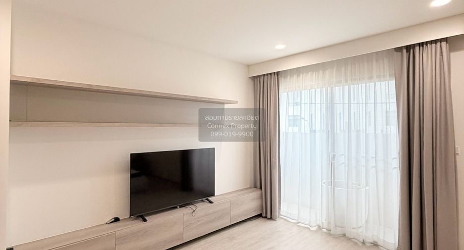 For rent 3 bedrooms townhouse in Saphan Sung, Bangkok