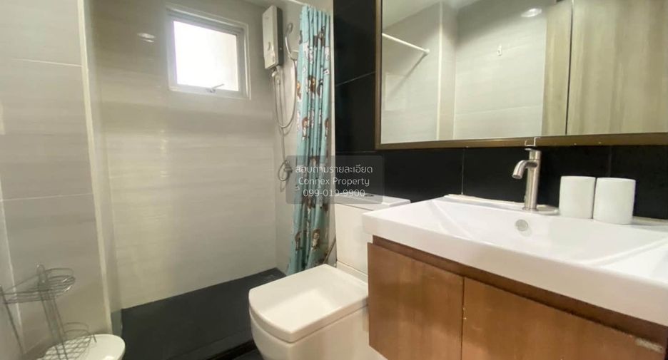 For rent 2 ベッドルーム condo in Phra Khanong, Bangkok