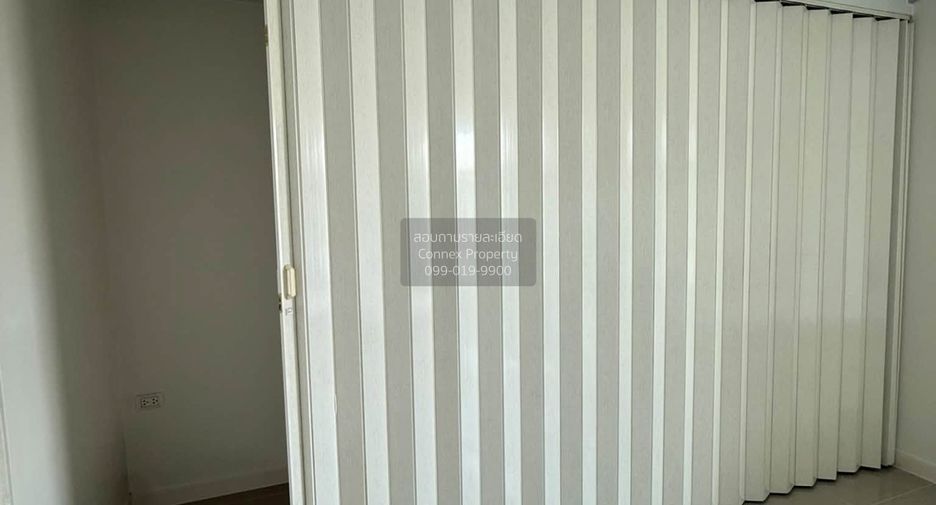 Аренда 3 спальни таунхаус в Пращет, Бангкок