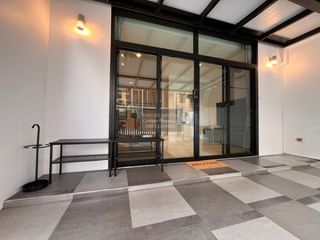 For rent 4 bedrooms townhouse in Yan Nawa, Bangkok