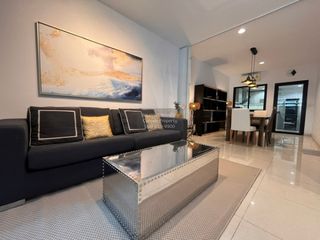 For rent 4 bedrooms townhouse in Yan Nawa, Bangkok