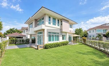Haus zur Miete mit 4 Zimmer in Mueang Phuket, Phuket