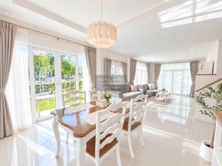 Haus zur Miete mit 4 Zimmer in Mueang Phuket, Phuket