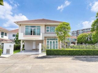 Haus zur Miete mit 4 Zimmer in Mueang Phuket, Phuket