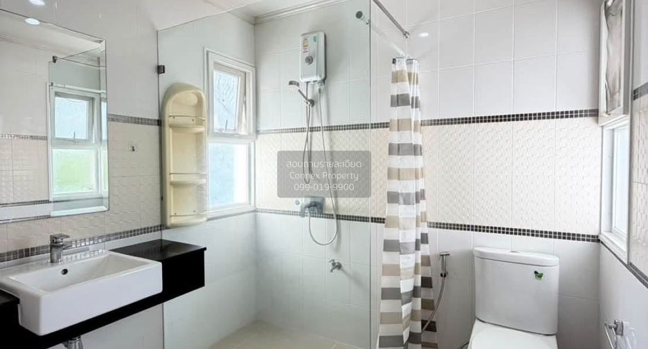 Haus zur Miete mit 4 Zimmer in Mueang Phuket, Phuket