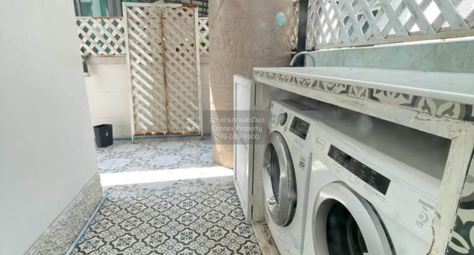 Casa en alquiler de 3 habitaciones en Mueang Nonthaburi, Nonthaburi