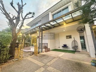 Casa en alquiler de 3 habitaciones en Mueang Nonthaburi, Nonthaburi