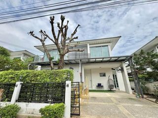 Casa en alquiler de 3 habitaciones en Mueang Nonthaburi, Nonthaburi