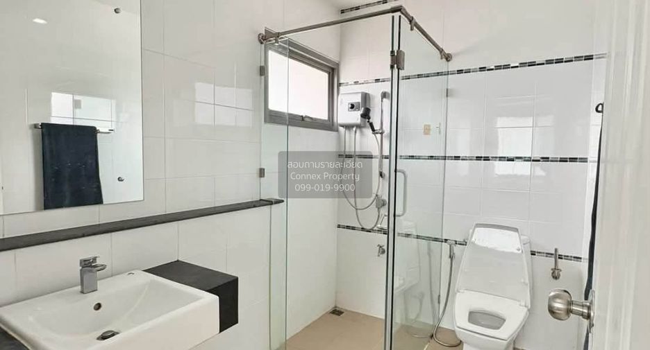 Casa en alquiler de 3 habitaciones en Mueang Nonthaburi, Nonthaburi