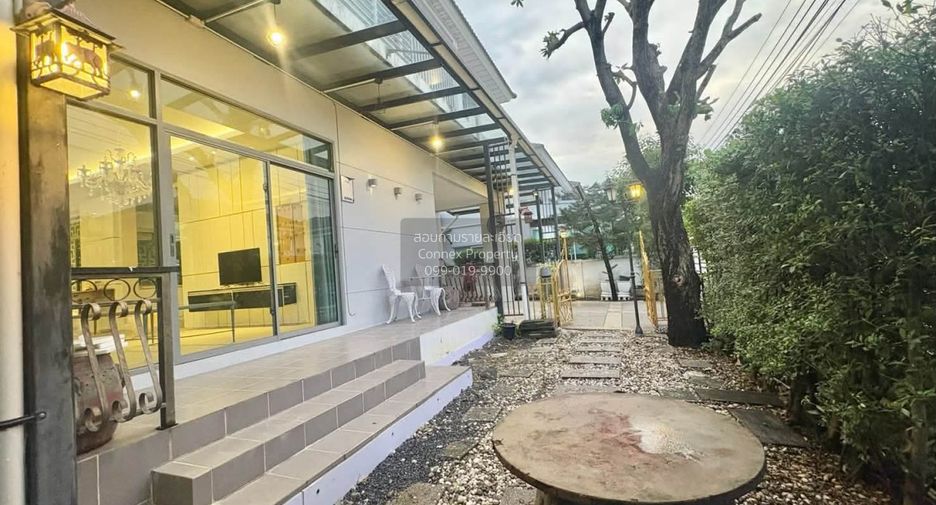 Casa en alquiler de 3 habitaciones en Mueang Nonthaburi, Nonthaburi