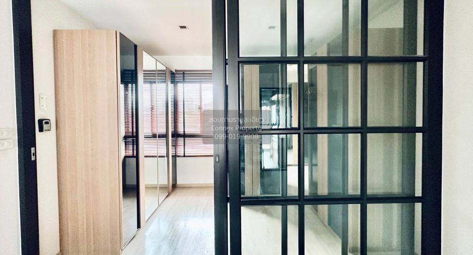 For rent 3 bedrooms townhouse in Suan Luang, Bangkok