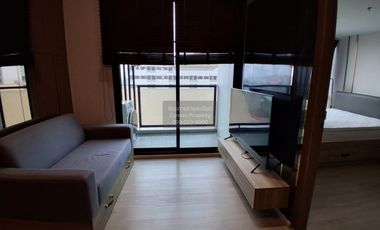 Wohnung zur Miete mit 1 Zimmer in Chom Thong, Bangkok