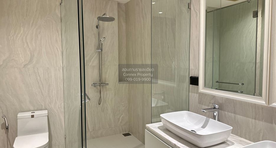 Condo en alquiler de 3 habitaciones en Watthana, Bangkok