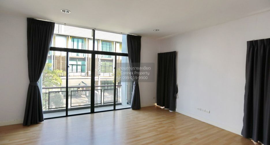 For rent 3 bedrooms townhouse in Mueang Nonthaburi, Nonthaburi