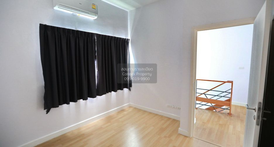 For rent 3 bedrooms townhouse in Mueang Nonthaburi, Nonthaburi