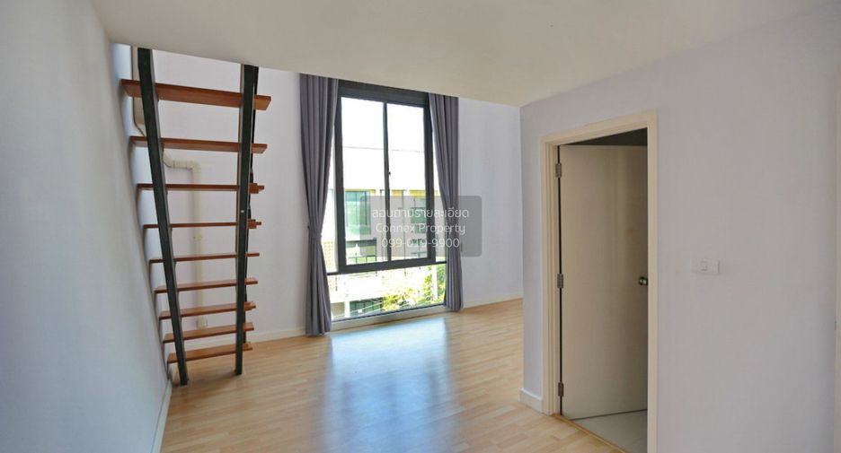 For rent 3 bedrooms townhouse in Mueang Nonthaburi, Nonthaburi