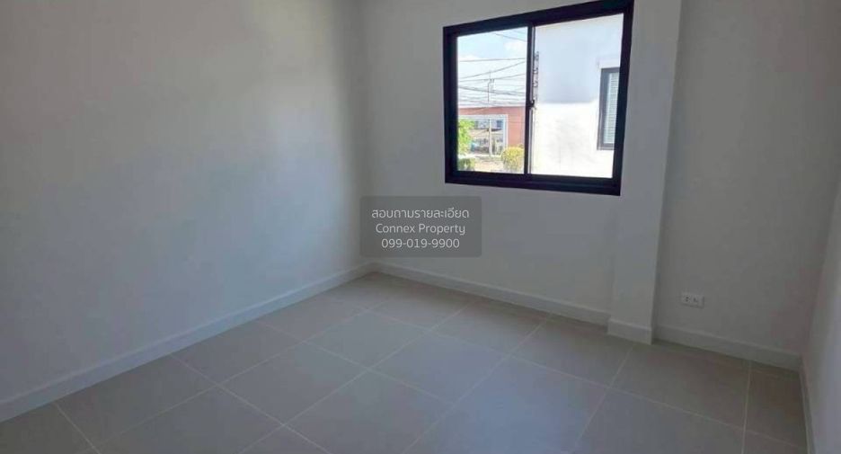 For rent 3 bedrooms townhouse in Bang Bua Thong, Nonthaburi