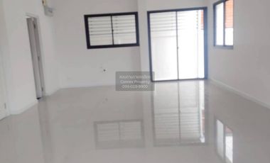 For rent 3 bedrooms townhouse in Bang Bua Thong, Nonthaburi