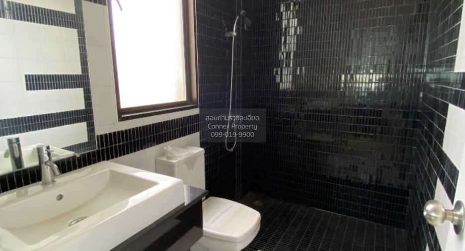 For rent 3 bedrooms townhouse in Bang Bua Thong, Nonthaburi
