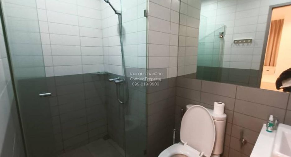 À louer 1 chambre condo à Phra Khanong, Bangkok