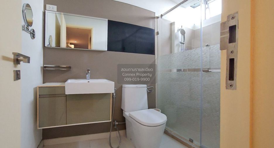 Condo en alquiler de 2 habitaciones en Thon Buri, Bangkok