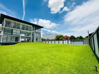 À louer 8 chambres maison à Don Mueang, Bangkok