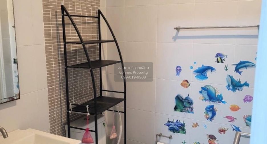For rent 3 bedrooms townhouse in Bang Khen, Bangkok
