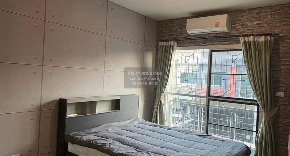 For rent 3 bedrooms townhouse in Bang Khen, Bangkok