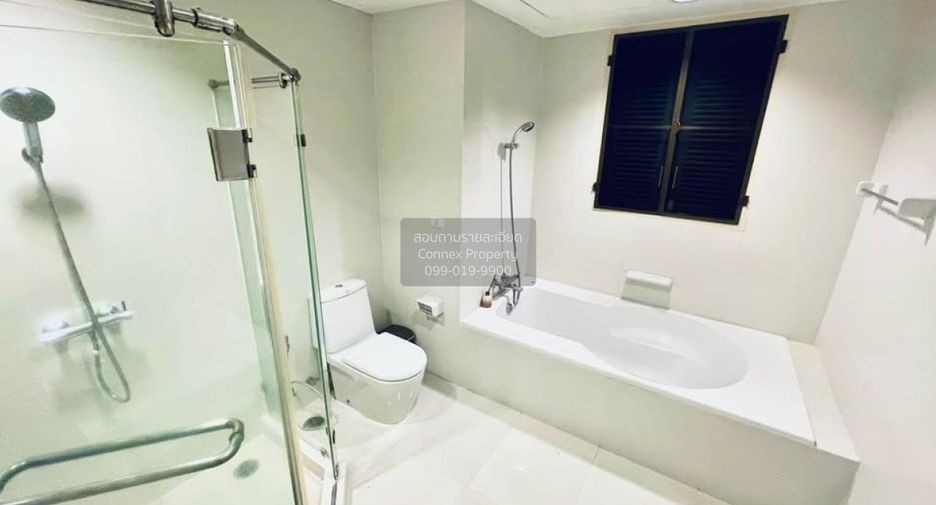 Condo en alquiler de 2 habitaciones en Huai Khwang, Bangkok