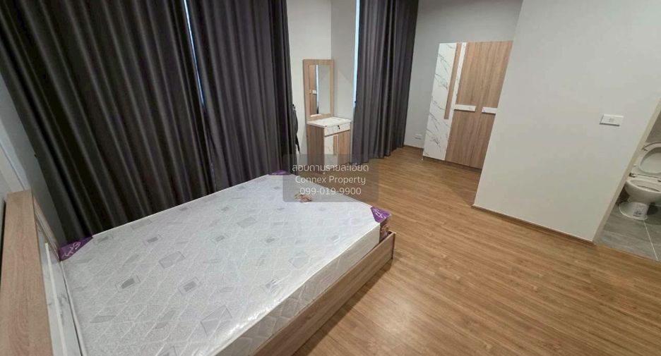 For rent 3 bedrooms townhouse in Bang Phli, Samut Prakan