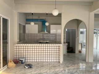 For rent 3 bedrooms house in Huai Khwang, Bangkok