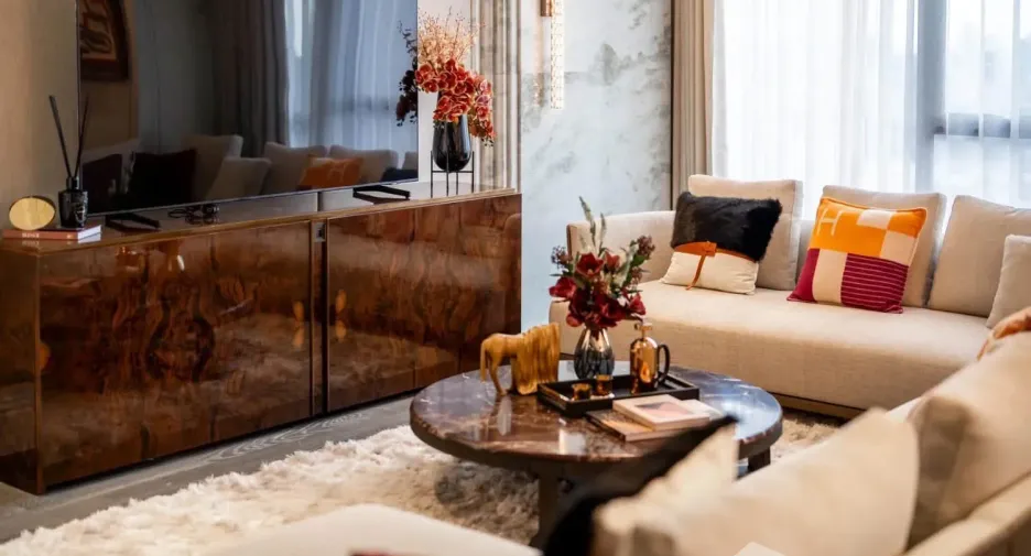 For sale 3 bedrooms condo in Khlong Toei, Bangkok